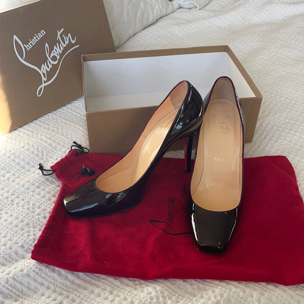 Christian Louboutin Plum Patent Leather square toe pumps- size 39.5